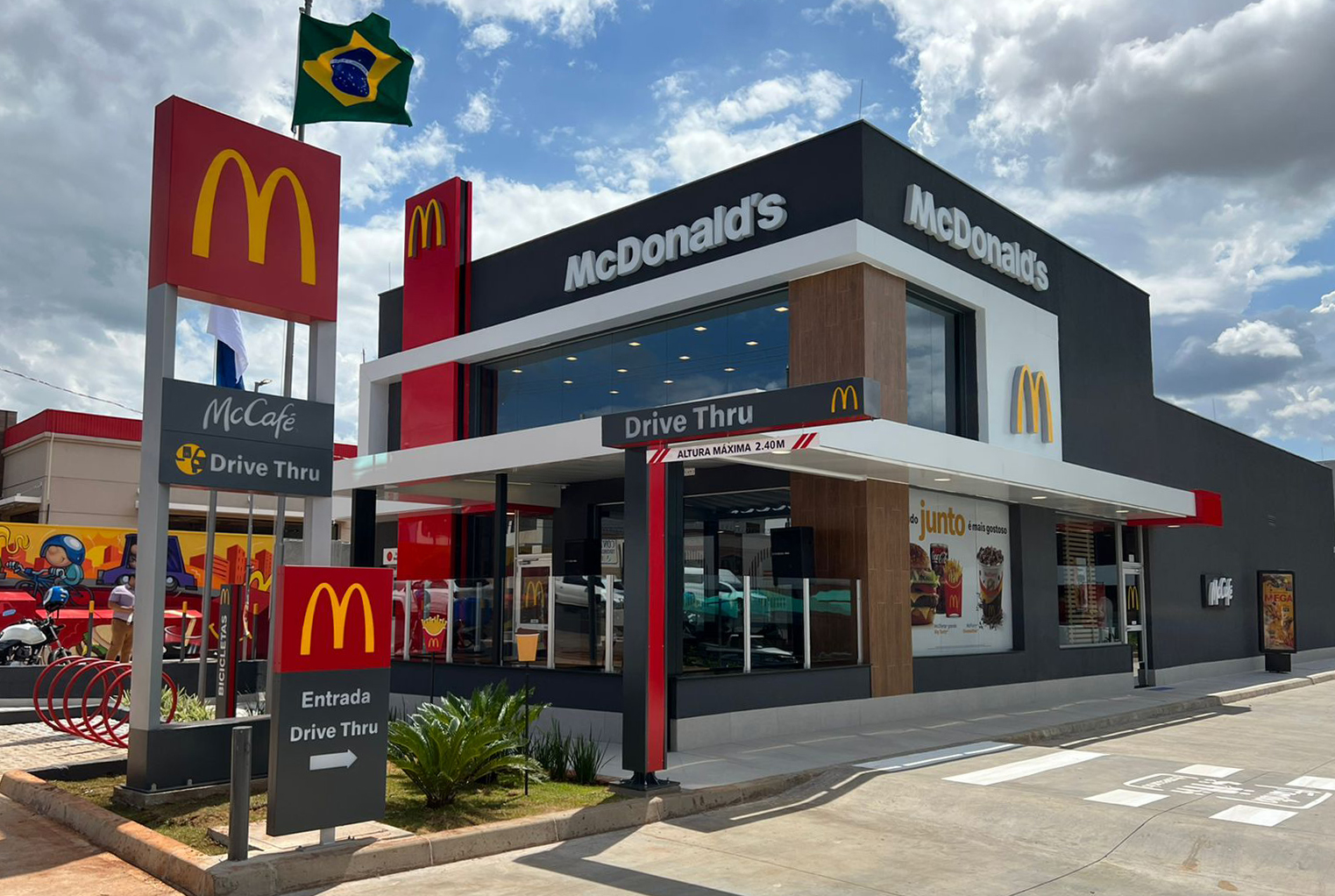 McDonald’s investe no interior de São Paulo e inaugura o 12º restaurante na cidade de Ribeirão Preto