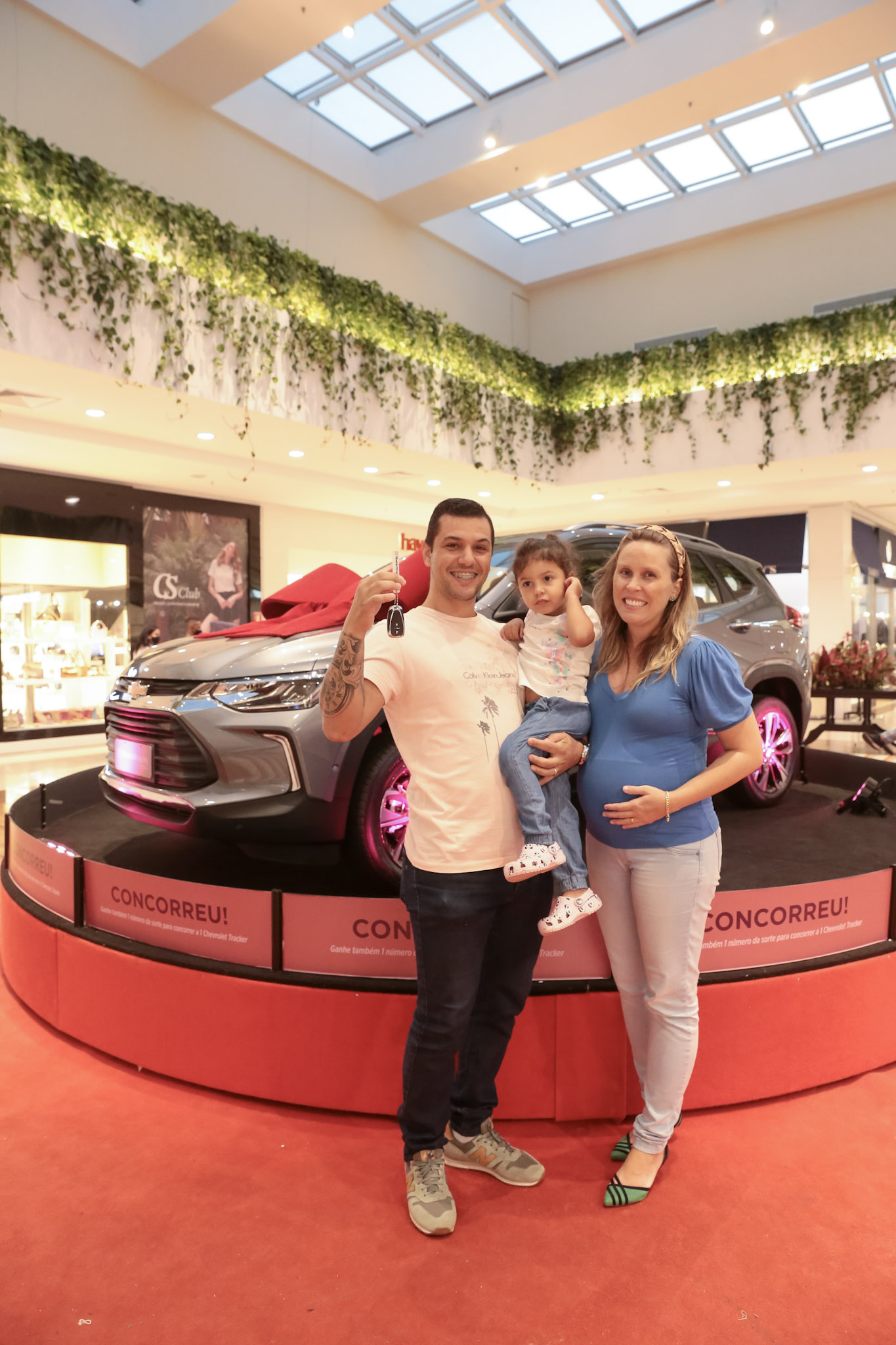 Morador de Ribeirão Preto ganha automóvel zero quilômetro em sorteio de campanha de Dia das Mães do Ribeirão Shopping