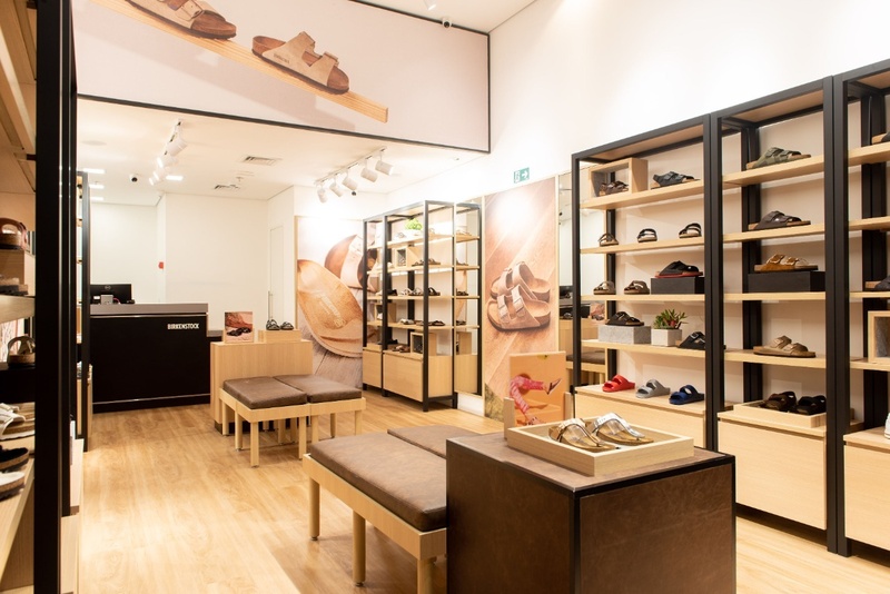 Shopping Iguatemi Ribeirão Preto recebe primeira pop-up store da Birkenstock no interior de São Paulo