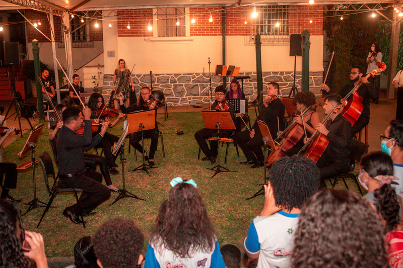 Orquestra Beija-flor da IAS se apresenta na 19ª Feira do Livro de Sertãozinho