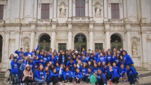 Adolescentes de escola pública criam soluções para suas comunidades inspirados em intercâmbio