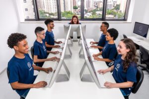 Instituto PROA abre 150 vagas para curso gratuito de capacitação profissional em tecnologia e programação na Grande São Paulo