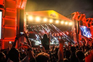 João Rock anuncia parceria com Betsul e início da pré-carga de pulseira multifuncional