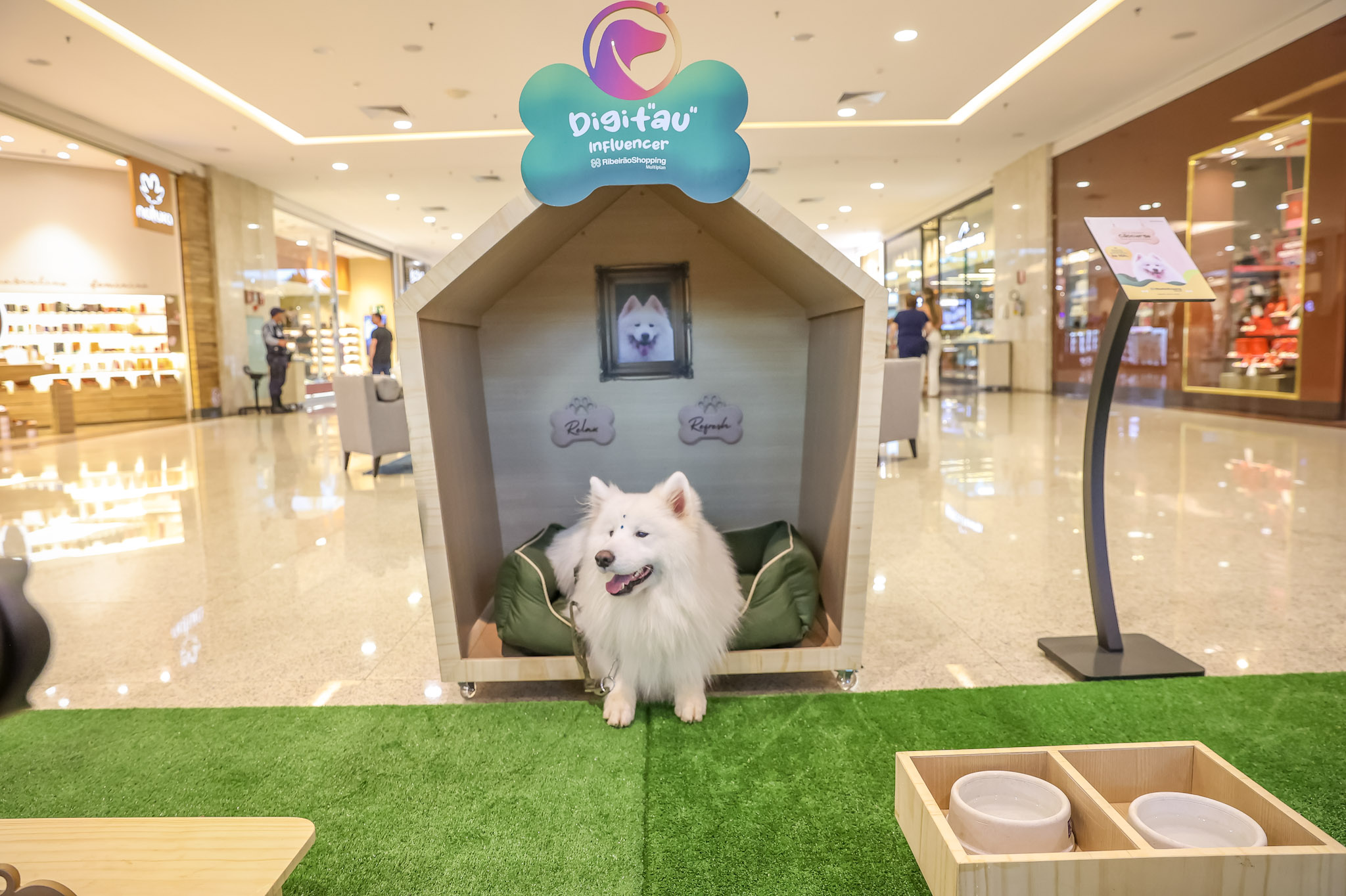 RibeirãoShopping traz ao empreendimento o “cãocierge” para apresentar novidades e dar dicas aos frequentadores