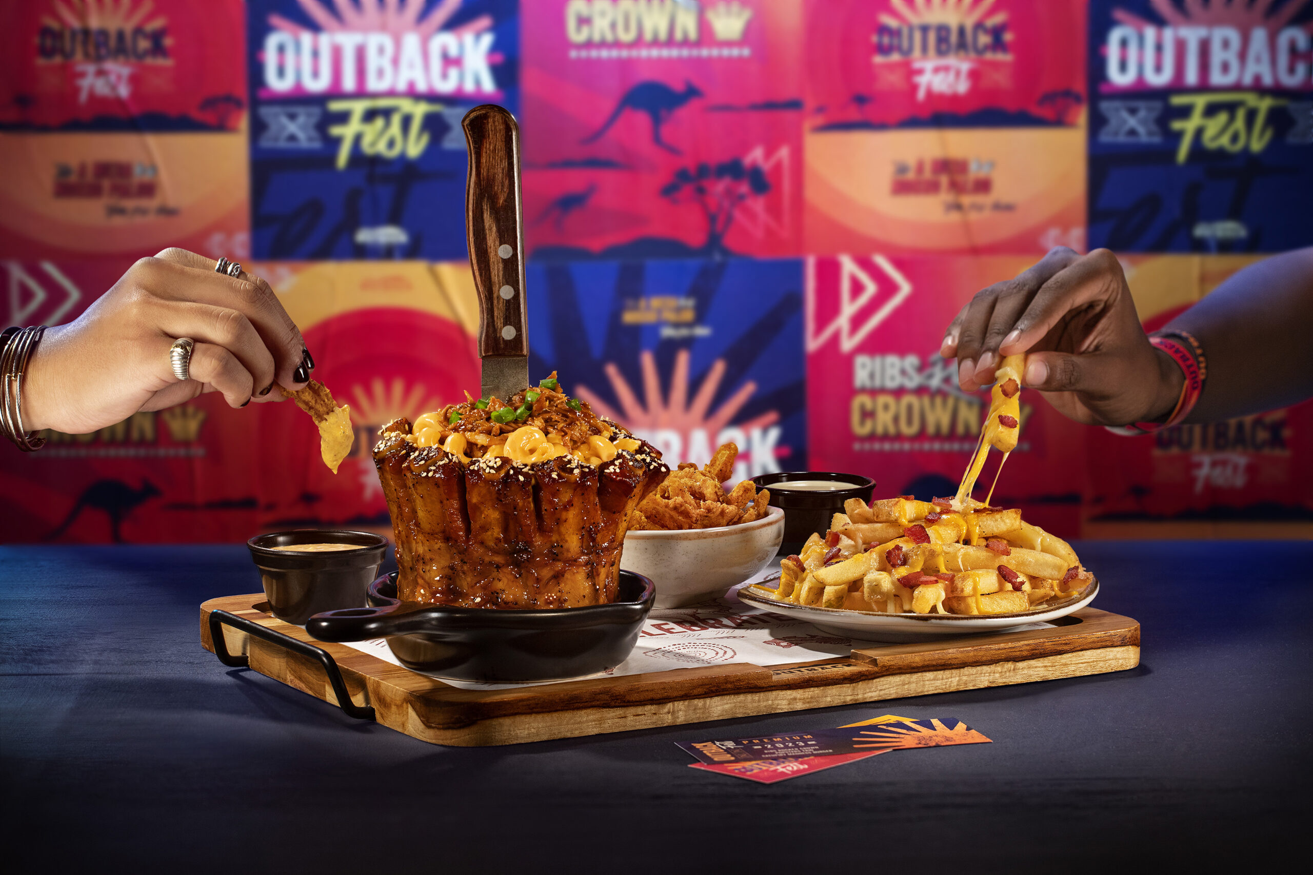 Outback apresenta festival de novos pratos com releitura de itens clássicos do menu