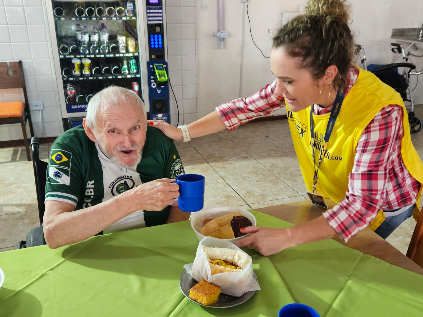 Voluntariado: uma alegria para quem doa o seu tempo ao próximo