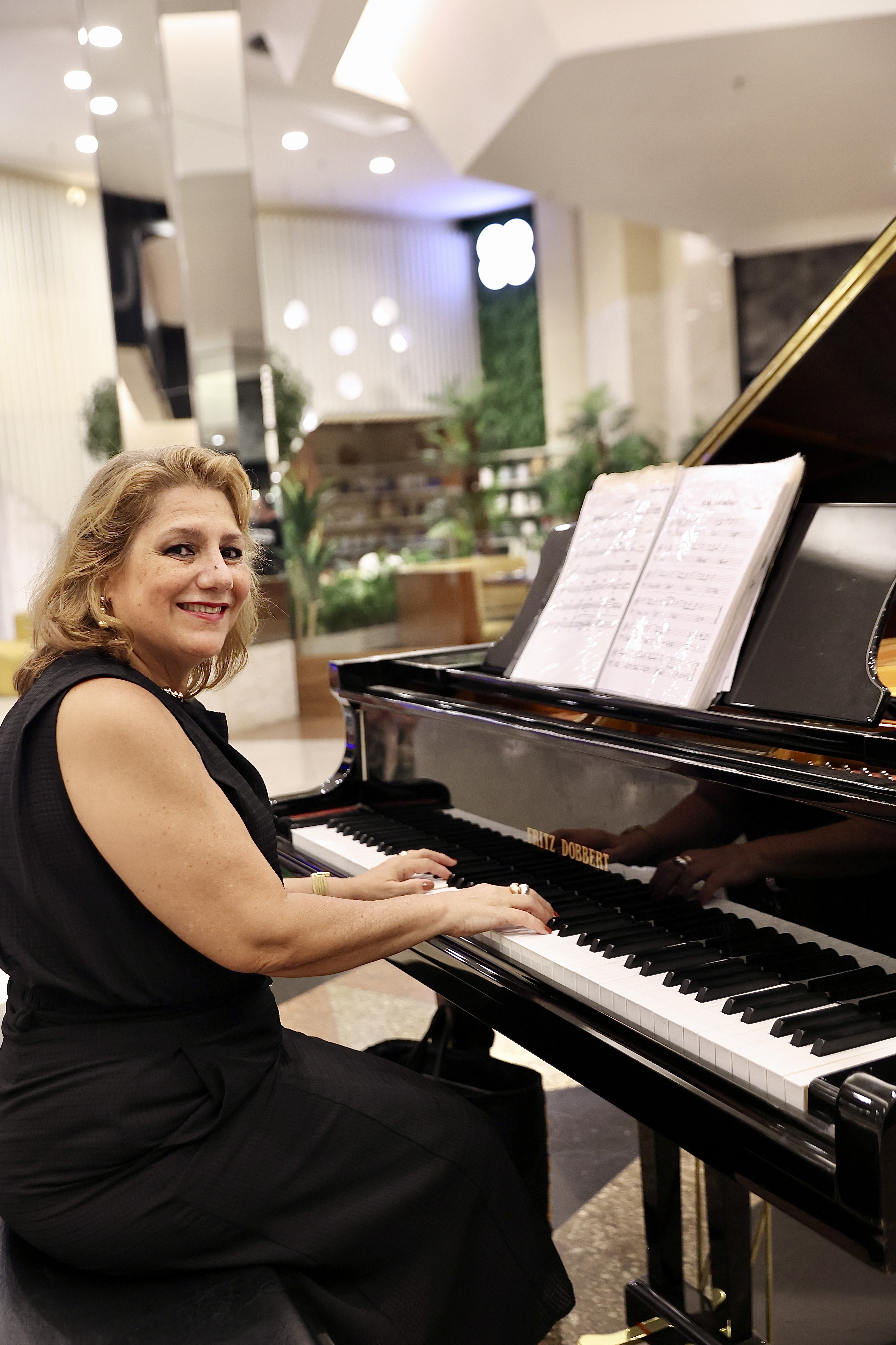 RibeirãoShopping realiza apresentações gratuitas de piano com repertório musical inspirado nas férias