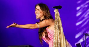 Joss Stone confirma show em Ribeirão Preto; veja como comprar ingresso