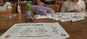 No mês das crianças, ShoppingSantaÚrsula recebe exposição e oficinas gratuitas de Toy Art