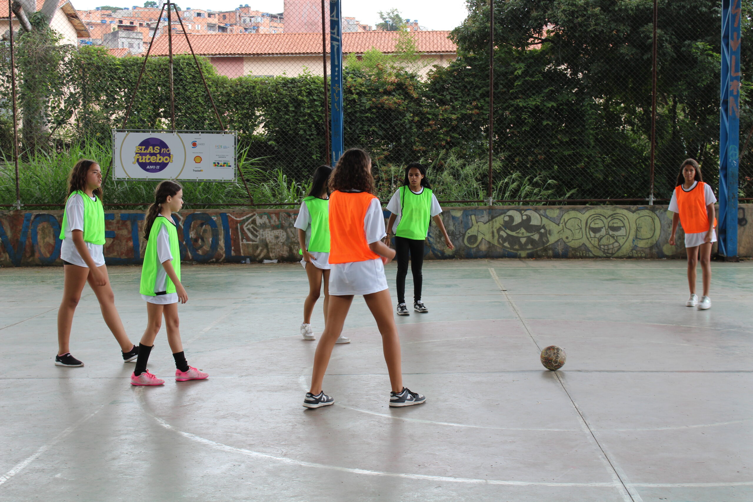 Instituto CADES comemora o Dia da Menina com projetos que aliam a inclusão e a diversidade de gênero