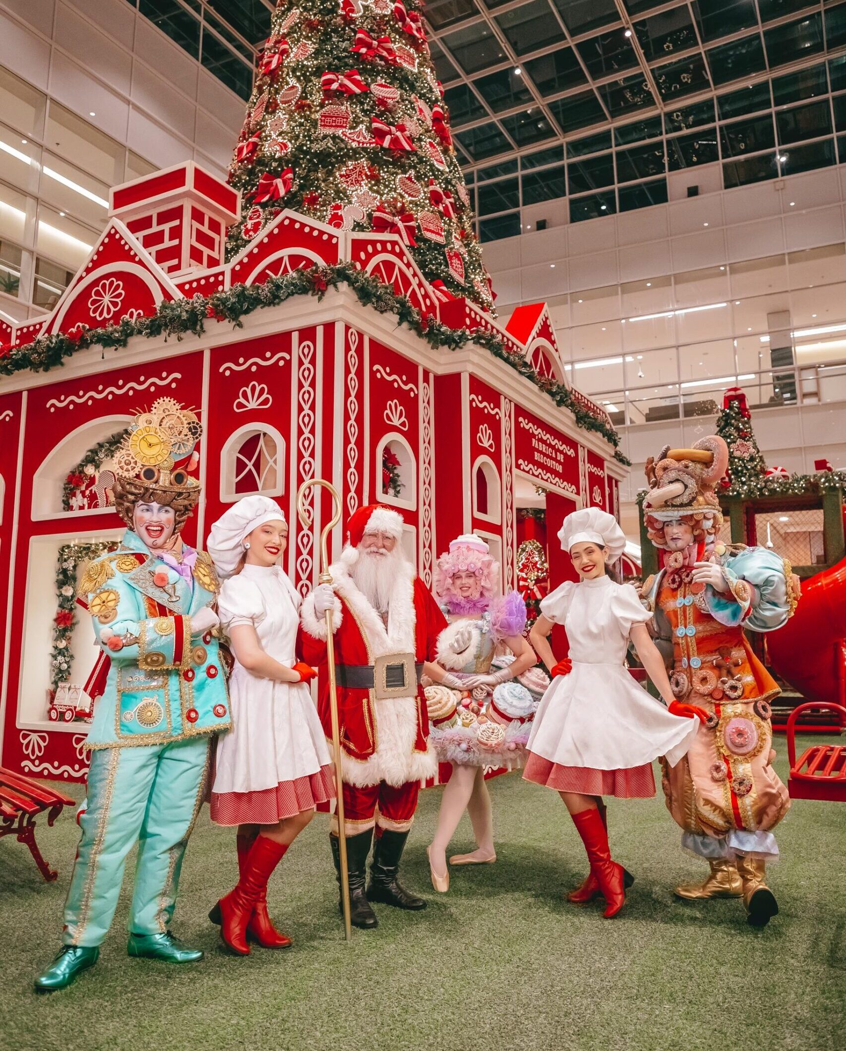 Decoração de Natal do RibeirãoShopping é inaugurada nesta sexta-feira, com show, chegada do Papai Noel e Parada natalina com personagens