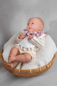 Bebês reborn: entre os benefícios terapêuticos e os desafios legais e emocionais