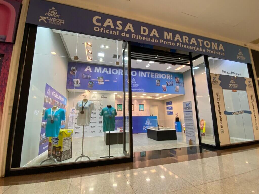 ShoppingSantaÚrsula recebe retirada de kits da Maratona