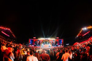 Ribeirão Rodeo Music 2026 começa com shows e provas na arena em Ribeirão Preto
