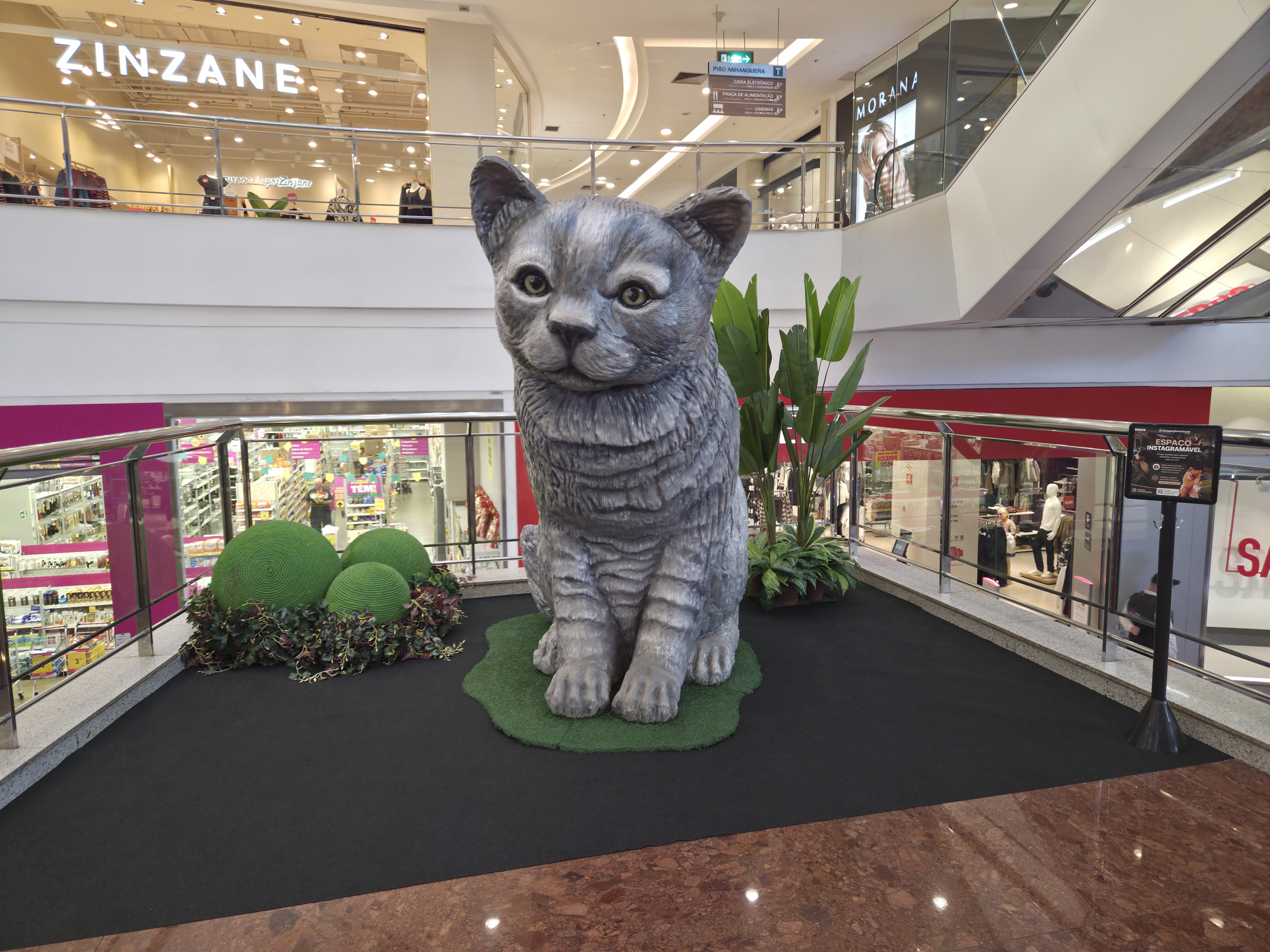 ShoppingSantaÚrsula recebe exposição gratuita inspirada no universo dos pets durante as férias