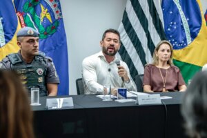 Ribeirão Preto lança campanha para evitar descarte de santinhos nas eleições