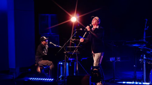 ZECA BALEIRO TRAZ SHOW INTIMISTA AO MULTIPLAN HALL EM RIBEIRÃO PRETO NO DIA 09 DE AGOSTO