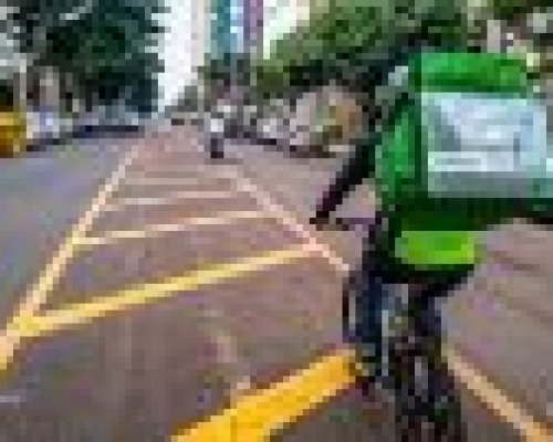Rede de farmácias de manipulação veterinária aposta em bicicletas para oferecer delivery mais sustentável