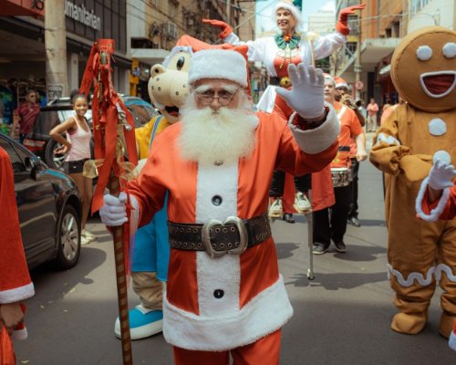 Natal Luz da Acirp volta à Nove de Julho e tem Papai Noel chegando ao Centro neste fim de semana