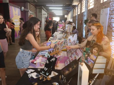 Feira criativa reúne produção autoral, cultura pop e sustentabilidade no POW Festival