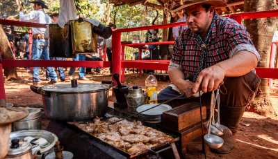 Queima do Alho preserva tradição das comitivas boiadeiras na Festa do Peão de Barretos