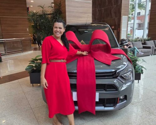 Cliente de Ribeirão ganha SUV em campanha de Natal do shopping