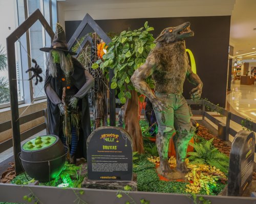 ShoppingSantaÚrsula promove caça aos doces para as crianças no Halloween