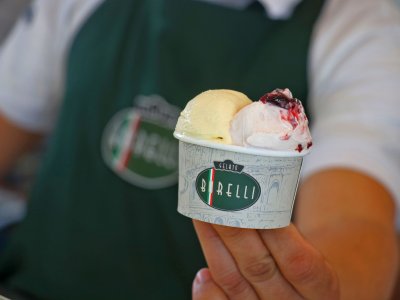 Gelato Borelli completa 10 anos de promove ações de aniversário nas unidades