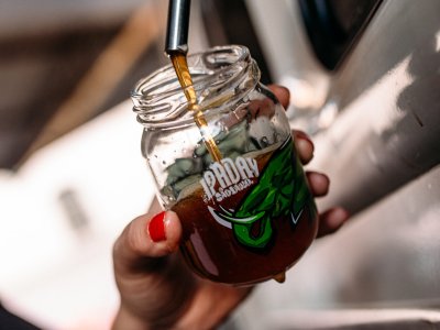 Festival em Ribeirão Preto aposta em diversidade musical e 40 rótulos de IPAs
