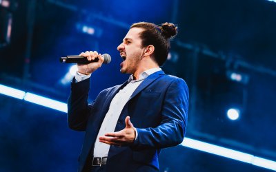 Quarteto e Coral Alma apresentam pocket show com André Luiz no RibeirãoShopping
