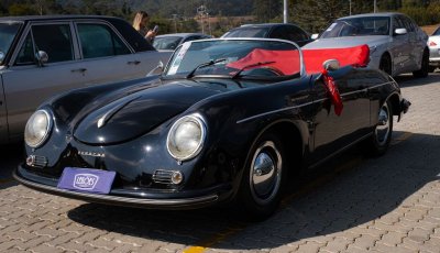 Carros antigos especiais movimentam R$ 32 bilhões no Brasil e impulsionam leilões especializados