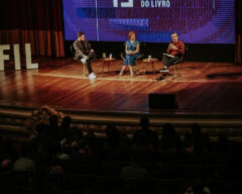 “Comunicação é encontrar-se com o outro”, pontuou Milton Jung em conferência na 24ª FIL
