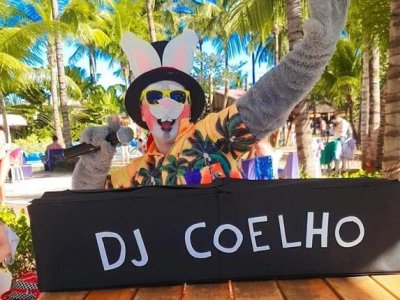 Páscoa no Hot Beach terá DJ Coelho, pocket show temático, oficina de chocolate e caça aos ovos