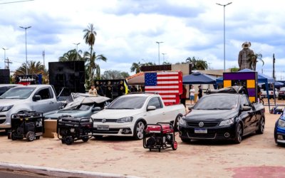 Insane Sound 2024 reuniu apaixonados por som automotivo e carros rebaixados no Parque do Peão