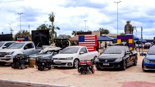 Insane Sound 2024 reuniu apaixonados por som automotivo e carros rebaixados no Parque do Peão