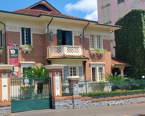 Museu Casa da Memória Italiana promove programação gratuita de férias inspirada em crochê e memórias afetivas