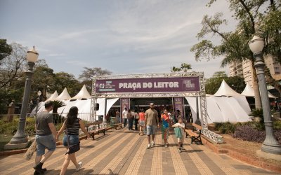 FIL amplia acesso a livros com vendas, trocas e autores independentes