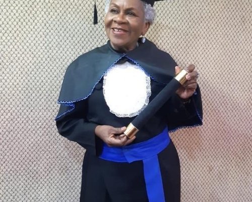 Não tem idade para se realizar sonhos: cresce número de idosos no ensino EAD