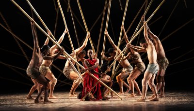 COMPANHIA DE DANÇA DEBORAH COLKER “SAGRAÇÃO”
