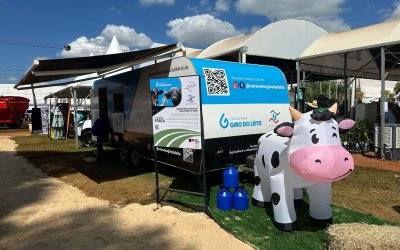 Caravana Giro do Leite participa do Encontro de Produtores de Leite em Cássia dos Coqueiros