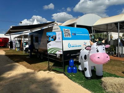 Caravana Giro do Leite participa do Encontro de Produtores de Leite em Cássia dos Coqueiros