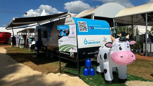 Caravana Giro do Leite participa do Encontro de Produtores de Leite em Cássia dos Coqueiros