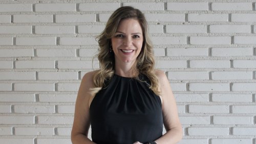 Empresária formada em Ribeirão Preto recebe condecoração do Prêmio Nobel de Paz