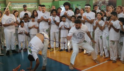Workshop gratuito de capoeira reúne mais de 250 participantes e fortalece cultura afro-brasileira em Ribeirão Preto