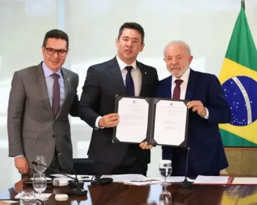 Prefeito Ricardo Silva viabiliza, junto ao Governo Federal, investimento de R$ 1,1 bilhão para a Via Leste–Oeste
