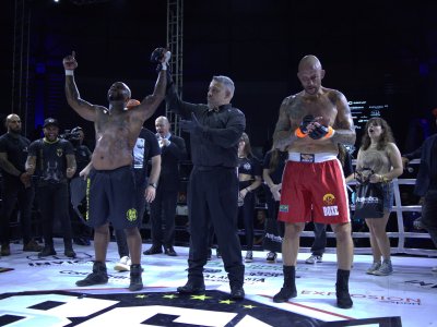 Wendel Negão, Márcio Pedra e Fernando Santo Forte levam o cinturão nas superlutas do Brazilian Fight Night em Ribeirão Preto