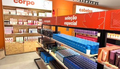 Natura inaugura loja no Santa Maria Outlet, em Cravinhos