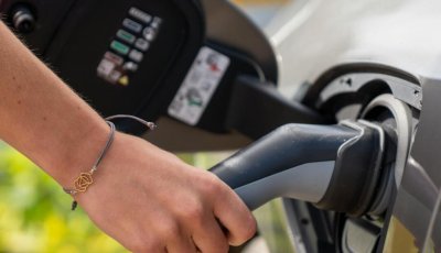 Ribeirão Preto ganha eletroposto com recarga rápida para veículos elétricos
