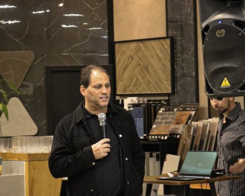 “Meu bisavô estaria orgulhoso de ver esse legado”, destaca bisneto de Oscar Niemeyer durante encontro com arquitetos em Ribeirão Preto