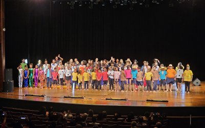 Tocando e Encantando encerra temporada com espetáculo gratuito no Teatro Municipal
